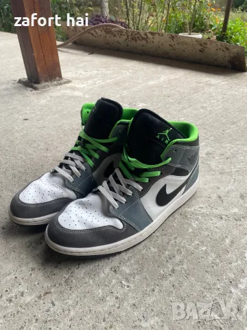 Air Jordan 1 Mid SE Wear-Away "Night Stadium" (EU 45 / US 11) – С кутия!