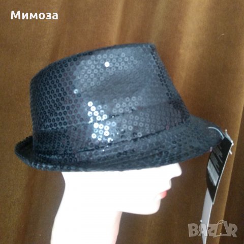 Нова Черна шапка с пайети за парти , снимка 1 - Шапки - 34473457