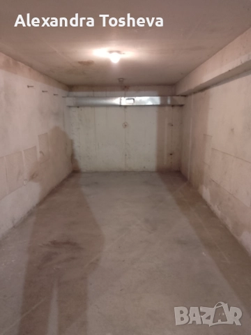Продава подземен самостоятелен гараж , снимка 4 - Гаражи и паркоместа - 52513437