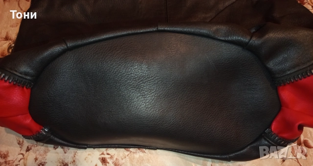 Нова Кожена Дамска Чанта с Два Странични Ципа , снимка 12 - Чанти - 52418703