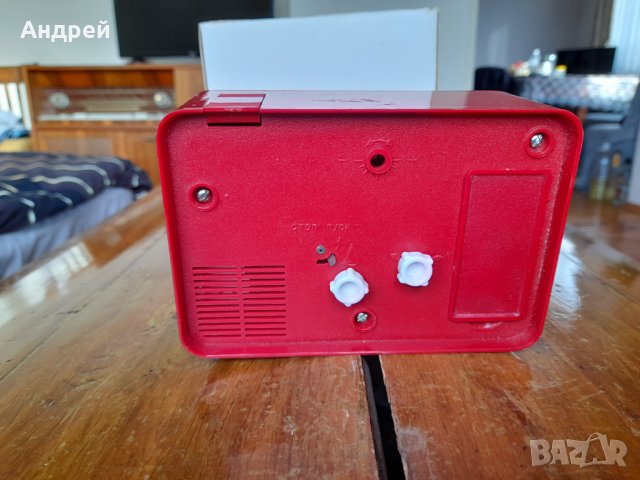 Стар настолен часовник будилник Янтар,Jantar #3, снимка 6 - Антикварни и старинни предмети - 35337324