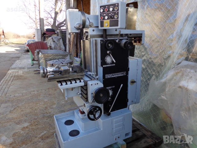 Фреза универсална за метал чешка TOS FN20, снимка 5 - Стругове - 52813354