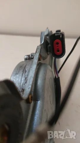 Оригинални работещи моторчета задна чистачка и задно ляво ел.стъкло за форд фокус хечбег до 2004год , снимка 5 - Части - 49481896