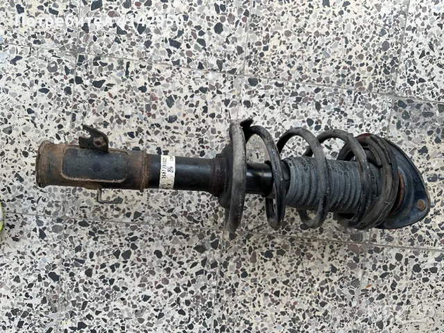 Десен макферсон за Субару XV, снимка 3 - Части - 49138026