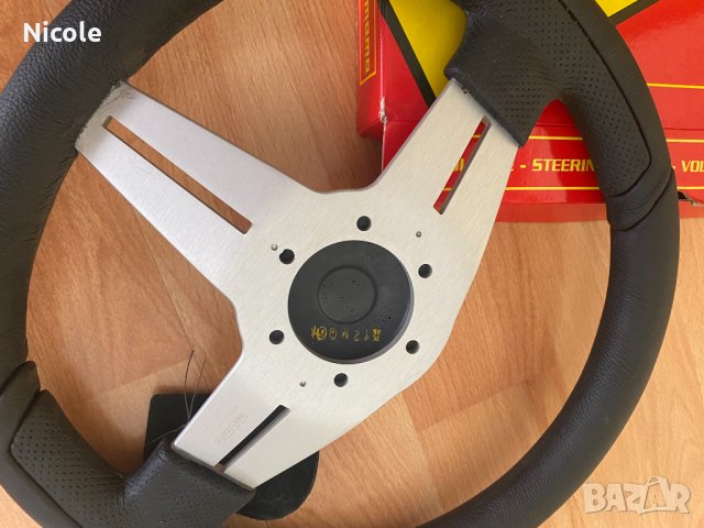 Спортен волан МОМО, Италия, снимка 6 - Аксесоари и консумативи - 43464356