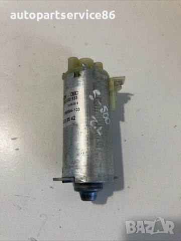 Мотор за регулиране на задна лява седалка за Mercedes W220 S500 (2003) 0130002533