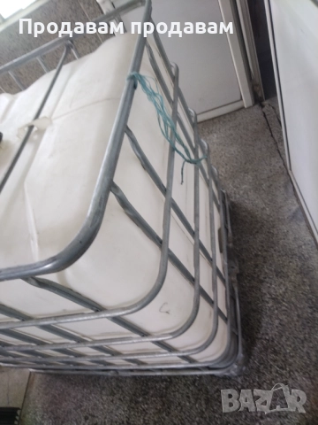 Цистерна 1т пластмасова чиста, снимка 4 - Други стоки за дома - 51431951