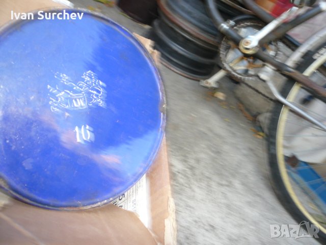 ЕМАЛИРАНА КАНА СЪС КАПАК ЗА ТОПЛА ВОДА ОТ СОЦА 2,5 ЛИТРА, снимка 15 - Антикварни и старинни предмети - 42643527