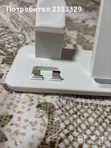 Безжична зарядна станция 3в1 - телефон, часовник и слушалки, снимка 5 - Безжични зарядни - 53083094