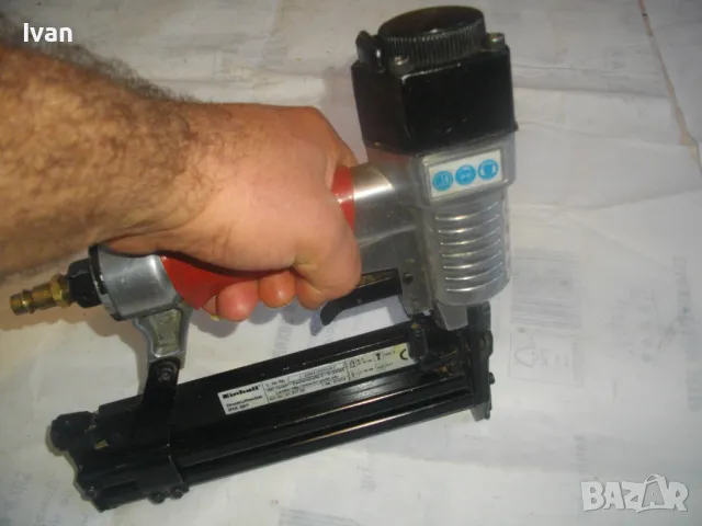 ГОЛЯМ КОМБИНИРАН ПНЕВМАТИЧЕН ТАКЕР EINHELL 25-1 НЕМСКИ ОРИГИНАЛЕН СКОБИ 10-40мм/ПИРОНИ 10-50мм , снимка 16 - Други инструменти - 48414007