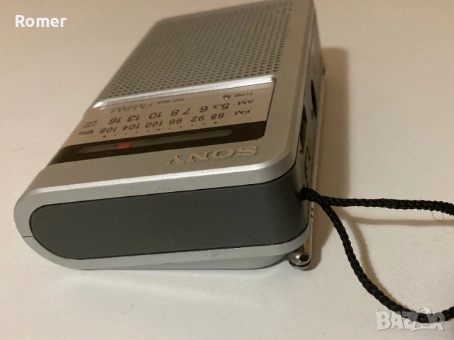 Портативен радио приемник SONY ICF-S22, снимка 4 - Радиокасетофони, транзистори - 53179202
