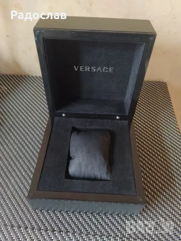 кутия за часовник VERSACE , снимка 2 - Други - 56235137