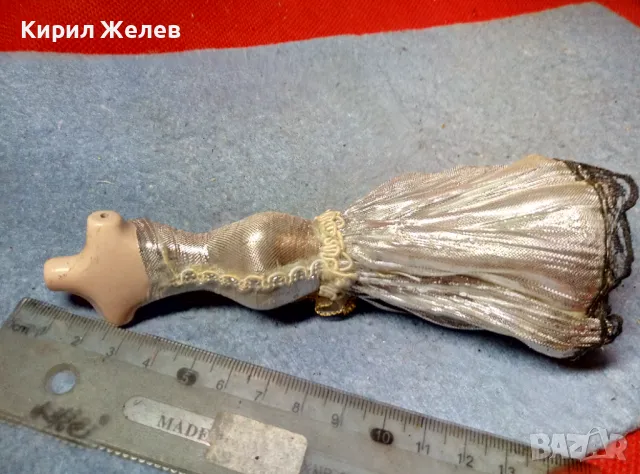 ПРЕКРАСНА КУКЛА ФИГУРКА МИНИ МАНЕКЕН РЕТРО АРТ МОДА с КОПРИНЕНА РОКЛИЧКА 47204, снимка 4 - Колекции - 47694810