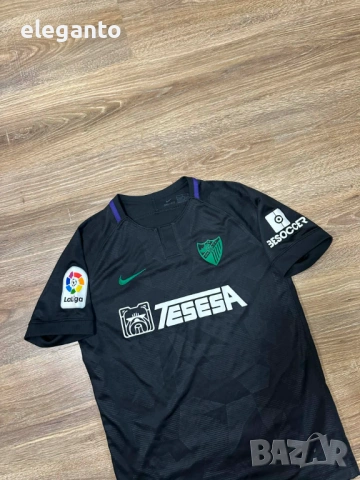 Оригинална Юношеска футболна тениска Nike Malaga CF 2018 2019  Away/Гостуваща , 158/170 размер , снимка 4 - Футбол - 53996508