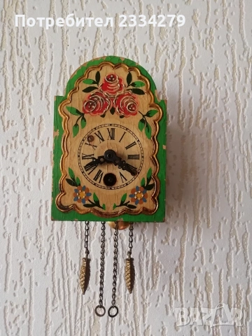 Стар часовник ,,Шварцвалд-кукувица", N:2 часовникк с метро станция. N:3 мини стенен часовник. , снимка 13 - Антикварни и старинни предмети - 53137153