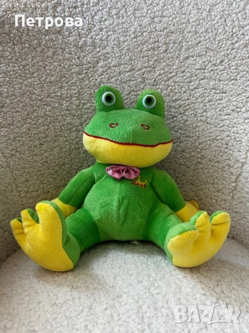 Плюшена играчка - зелена жаба 