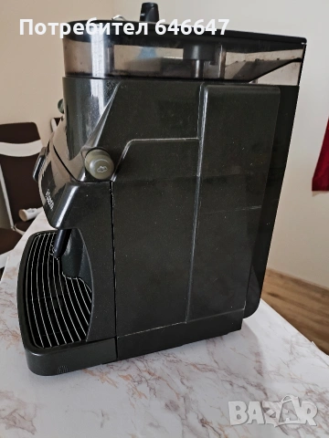 Продавам Saeco Vienna Superautomatica , снимка 3 - Кафемашини - 53150272