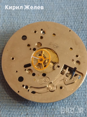 Механизми за стари часовници три броя за части 43046, снимка 2 - Други - 44790940