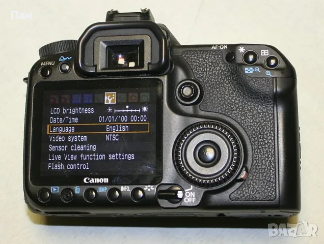 Фотоапарат Canon 40D, снимка 2 - Фотоапарати - 56405717