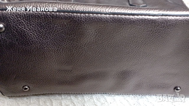 Дамска чанта, снимка 3 - Чанти - 54357757