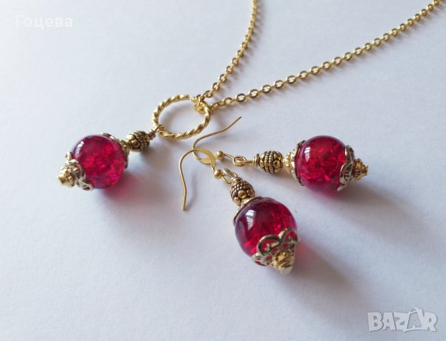 Прелестен комплект колие и обици с рубинено червени мъниста и изящни орнаменти в цвят Антично злато, снимка 4 - Бижутерийни комплекти - 32126652