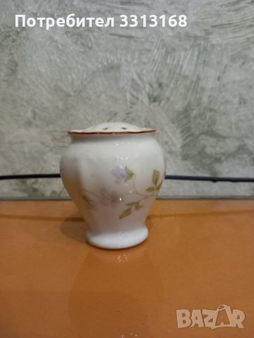 Порцеланова солница , снимка 4 - Сервизи - 40486708