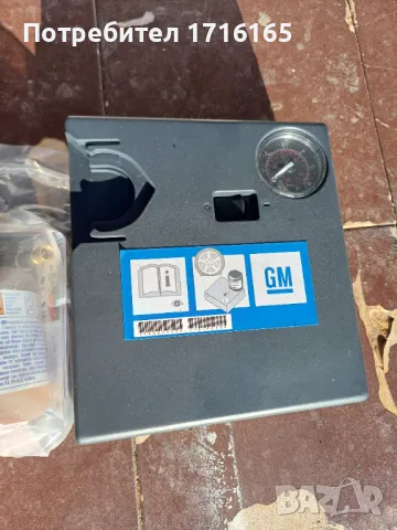 Компресор за гуми, снимка 2 - Аксесоари и консумативи - 48557367