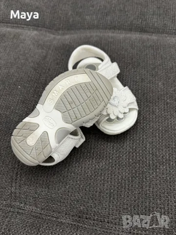 Детски сандали Chicco, снимка 3 - Детски сандали и чехли - 48296652