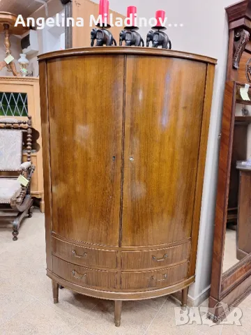 Винтидж ъглов шкаф дъб масив , снимка 1