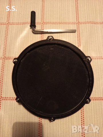 Пад за електронни барабани Alesis , снимка 5 - Ударни инструменти - 52807173