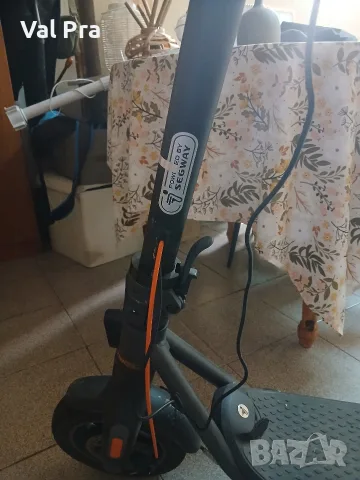 Електрически скутер Ninebot Segway, снимка 6 - Скутери и тротинетки - 56487496