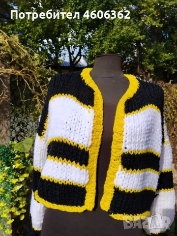 ръчно изплетена жилетка 