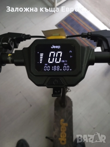 Тротинетка Jeep, снимка 3 - Скутери и тротинетки - 52660800