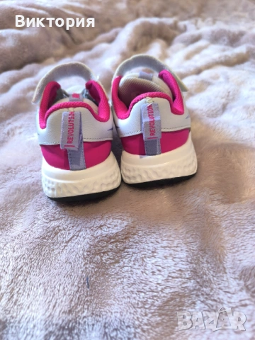 Детски маратонки Nike, снимка 3 - Детски маратонки - 53095709