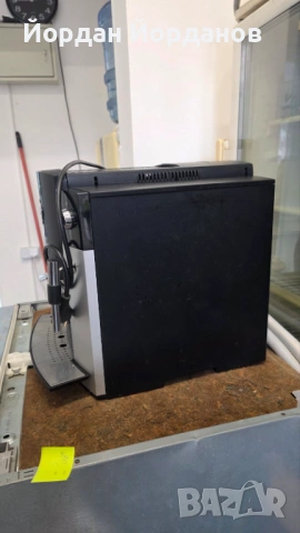 Кафемашина Jura Impressa C5 Автоматична / Профилактирана, снимка 2 - Кафемашини - 54055726