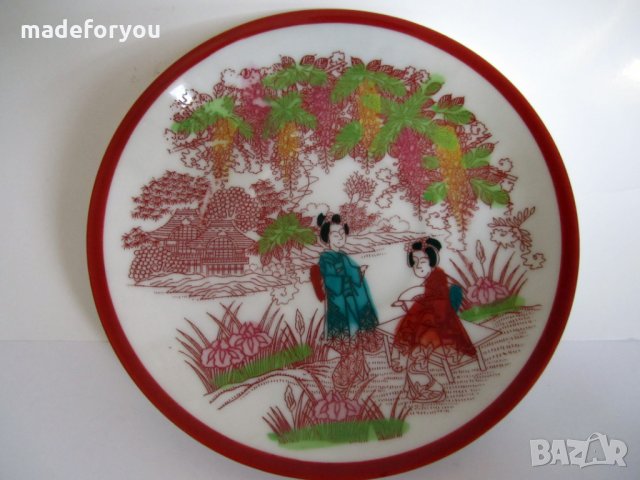 Китайска порцеланова,порцелан чиния,чинийка с Гейши ръчно оцветена, снимка 1 - Колекции - 30709972