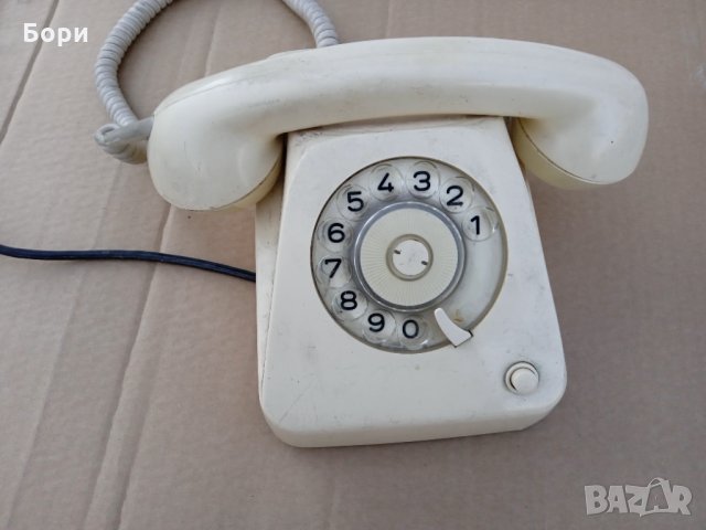 Стар телефон, снимка 1 - Други ценни предмети - 35507457