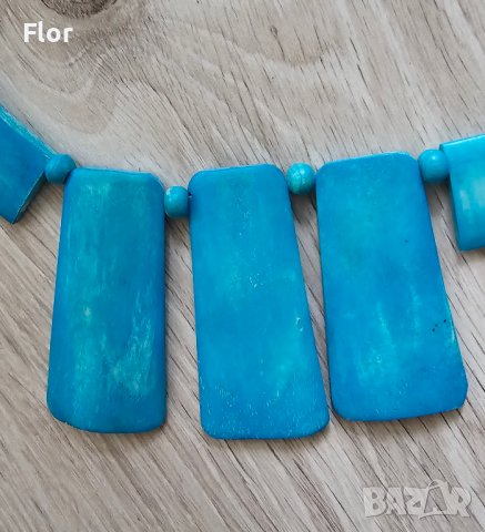 Колие в красив син цвят, снимка 2 - Колиета, медальони, синджири - 16361065