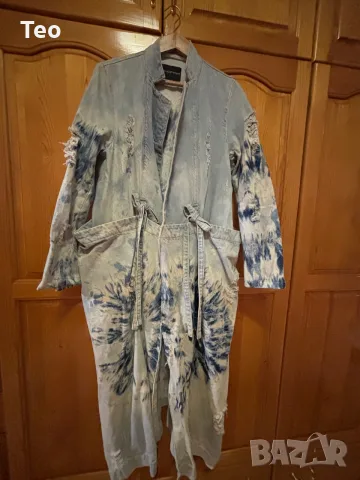 DJOFRA Ефектно дълго дънково манто / шлифер с тай-дай (tie-dye) ефект и накъсани мотиви
