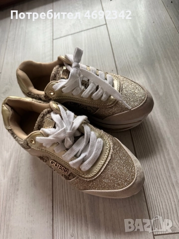 Обувки guess, снимка 4 - Дамски ежедневни обувки - 52898731