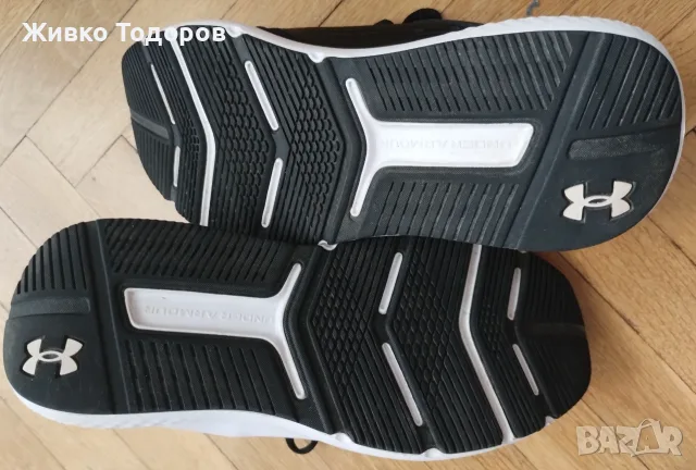 Мъжки обувки Under Armour - Charged Commit 4, снимка 9 - Маратонки - 56433584