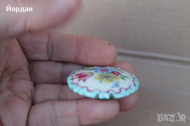 Немска порцеланова брошка ''Rosenthal'' със сребърна игла, снимка 3 - Антикварни и старинни предмети - 54044112