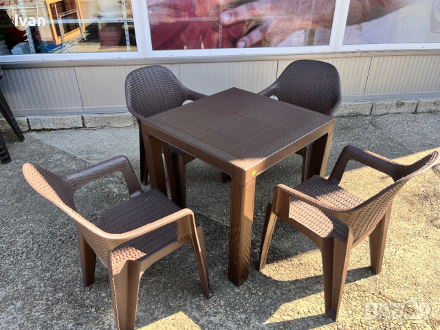 Комплект ратан 4 стола и маса, снимка 2 - Маси - 44929025
