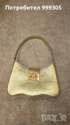 Оригинална дамска чанта Furla 1927 Mini Shoulder Bag – златиста, естествена кожа, снимка 2 - Чанти - 54364589