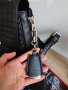 Кожена дамска черна чанта Guess , снимка 2