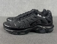 Nike Air Max Plus Tn Triple Black унисекс маратонки висок клас реплика, снимка 2