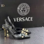 обувки на ток versace, снимка 2