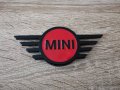 MINI Cooper червено с черно емблема лого нов стил, снимка 2