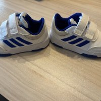 Детски маратонки Adidas , снимка 3 - Детски маратонки - 44241920