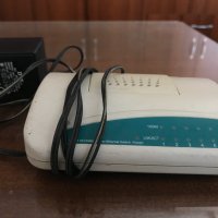 Безжичен адаптер wireless TP-LINK TL-WN и лот от 2 суича, снимка 1 - Суичове - 38081265